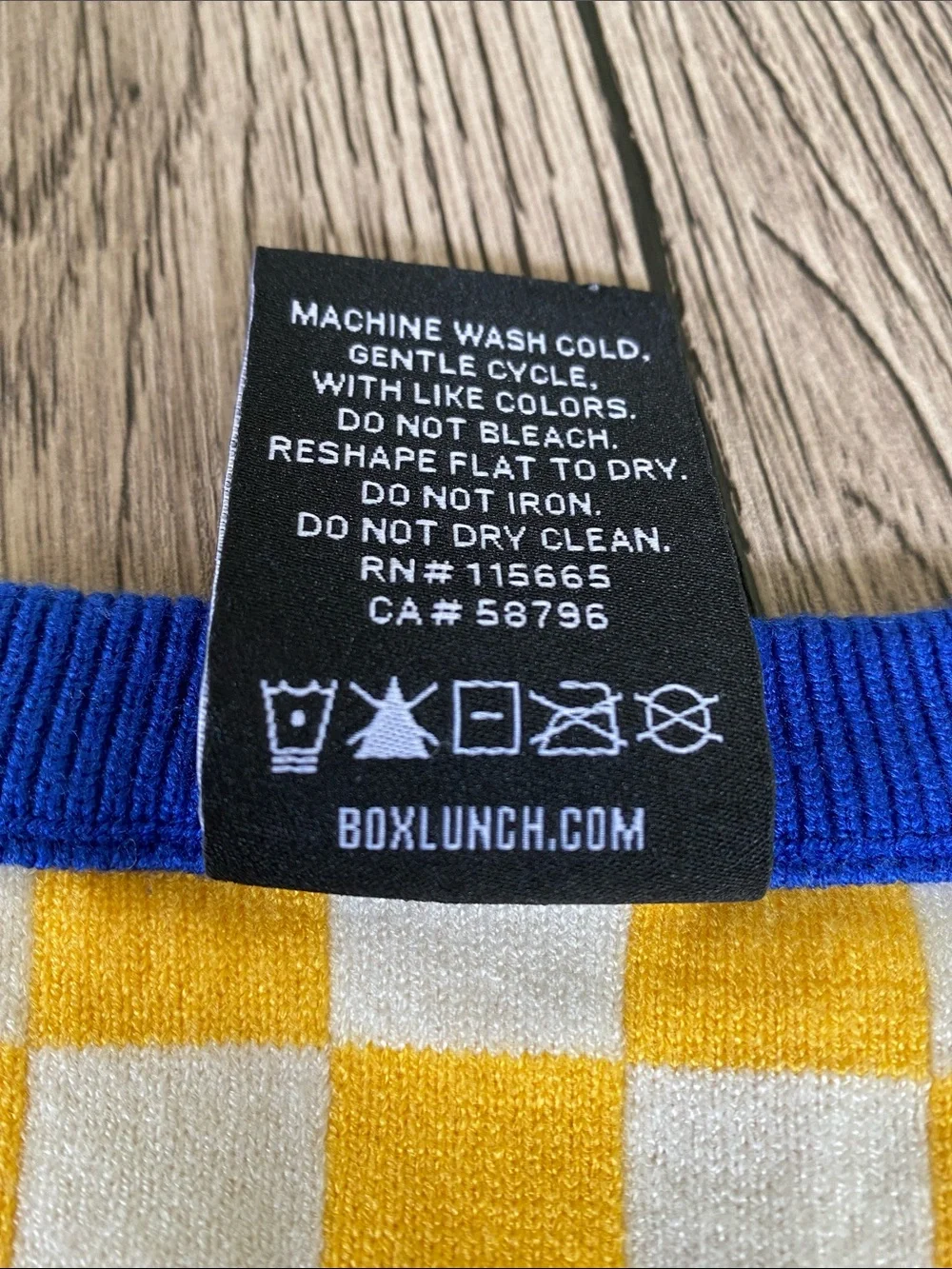 Sonic The Hedgehog Blue & Yellow Crewneck Sweater Size Small